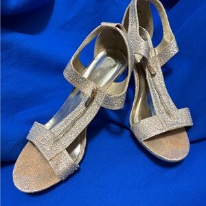 Elegant Gold Women's Sandals